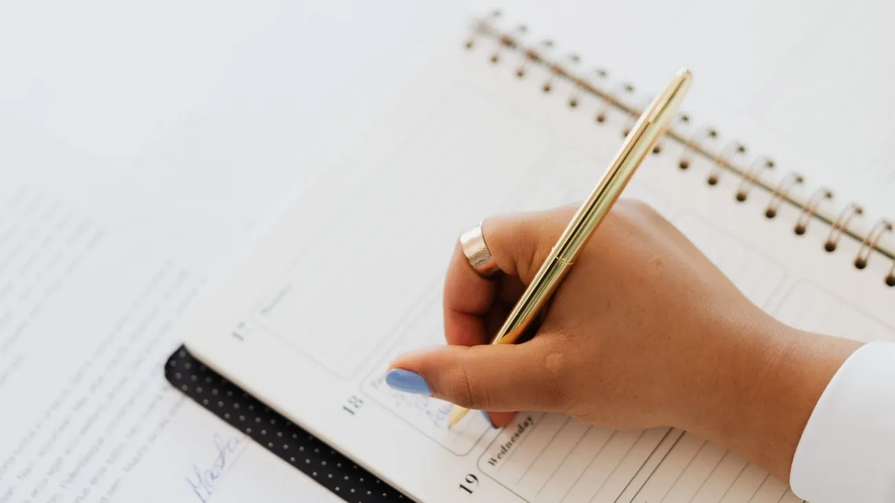 Scheduling a service consultation